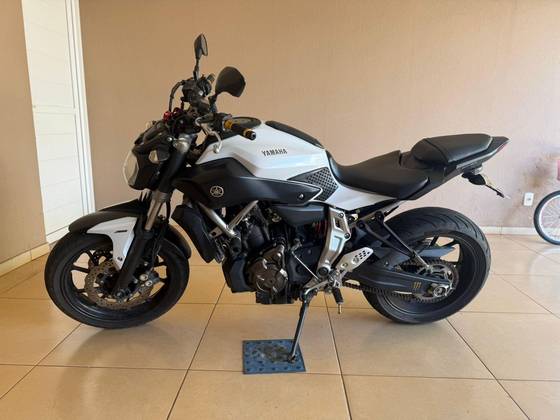 YAMAHA MT-07 ABS 